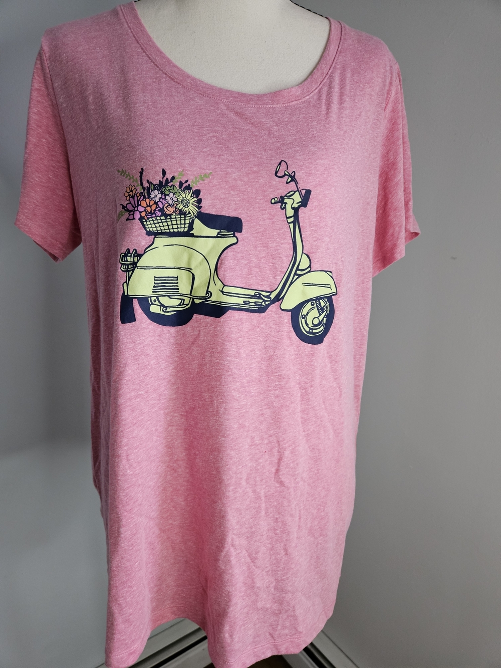 St. John's Bay Pink Tee with Yellow Scooter Graphic P383